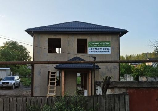 Строительство СИП дома и монтаж кровли в Донецке завершены